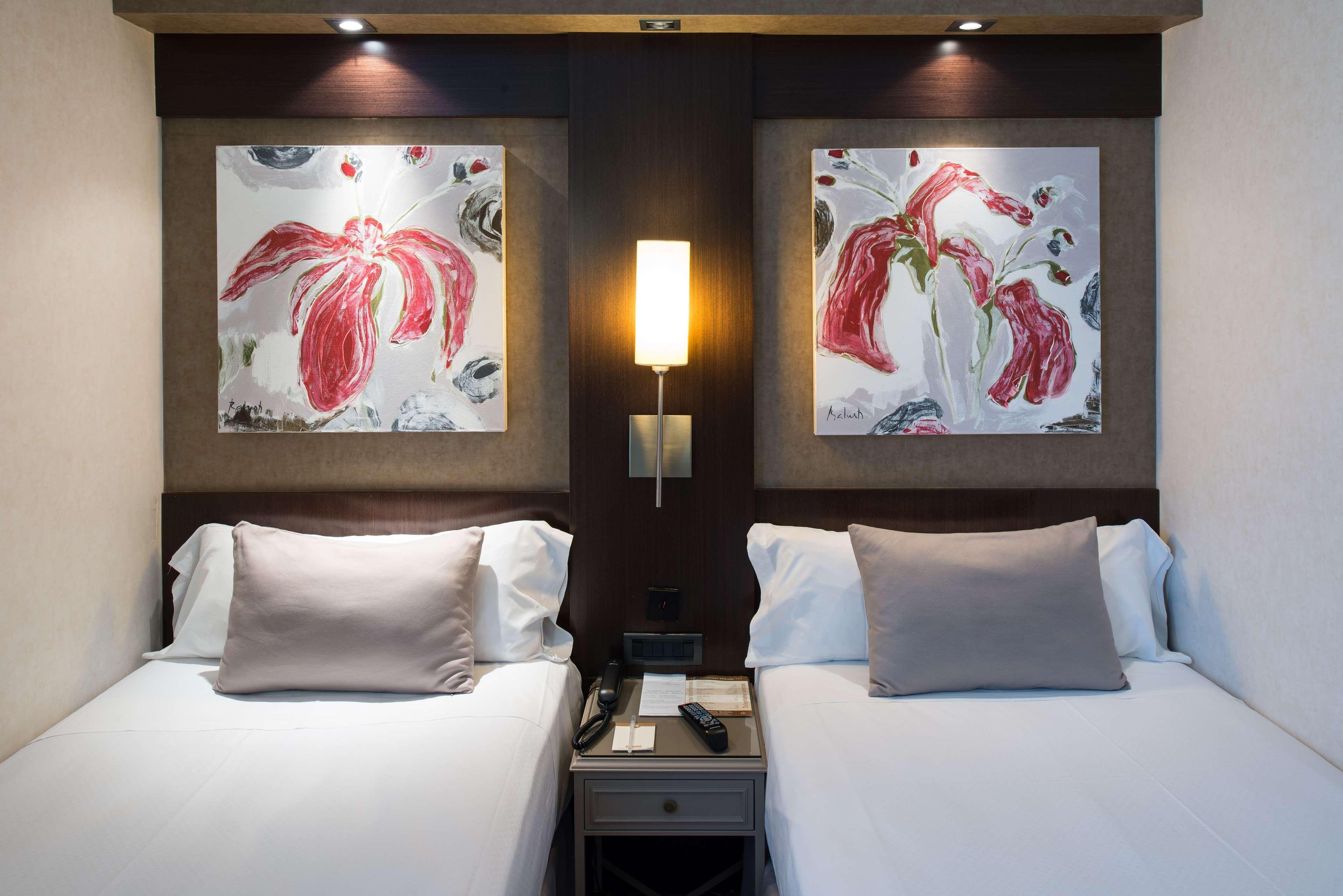 Catalonia Mikado Hotel Barcelona Ngoại thất bức ảnh