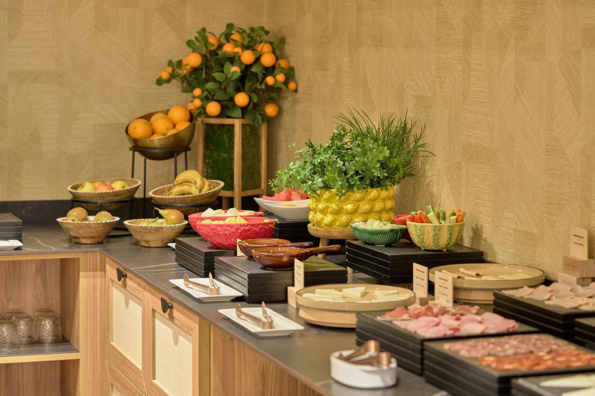 Catalonia Mikado Hotel Barcelona Ngoại thất bức ảnh